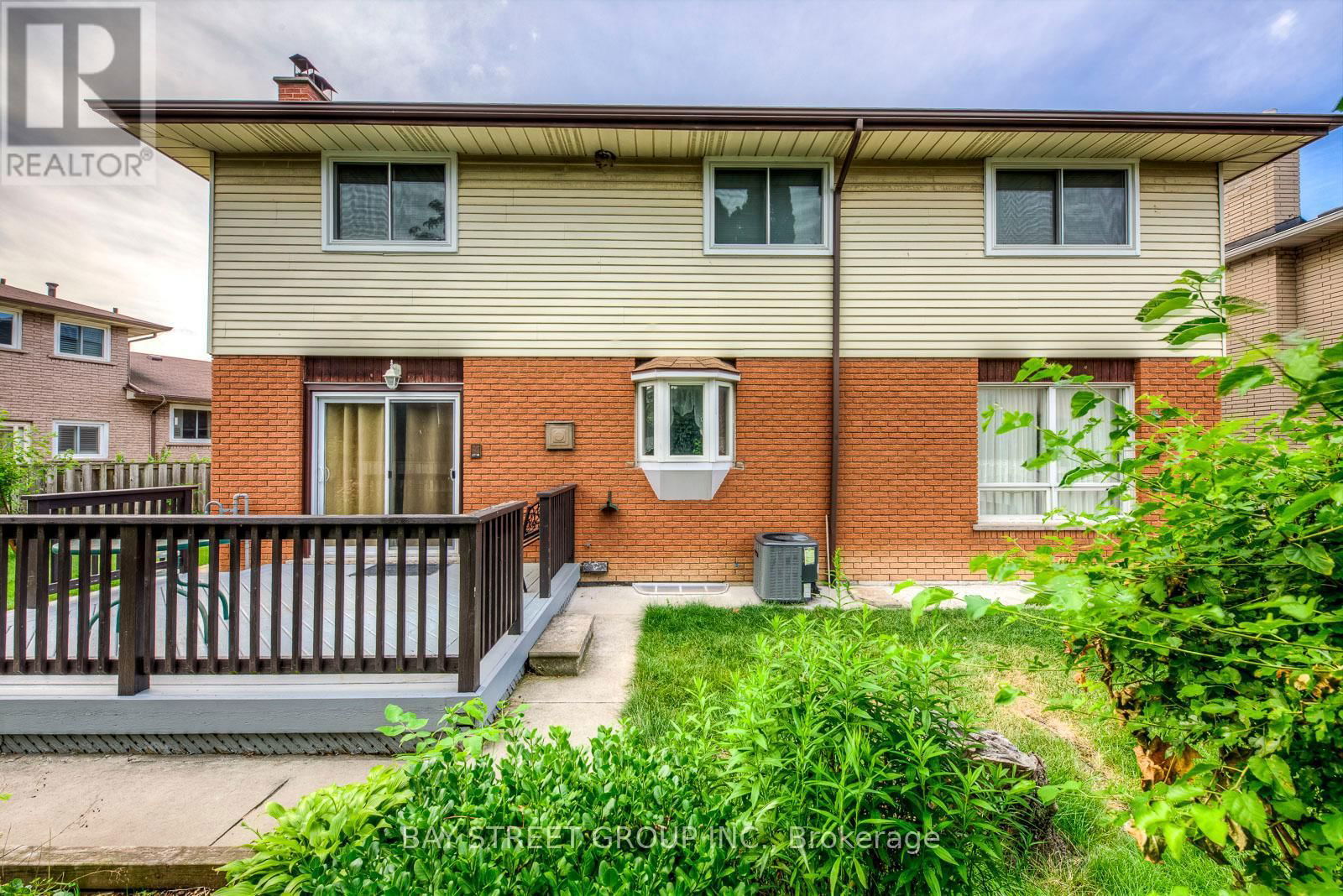 55 MILANO COURT Image 36