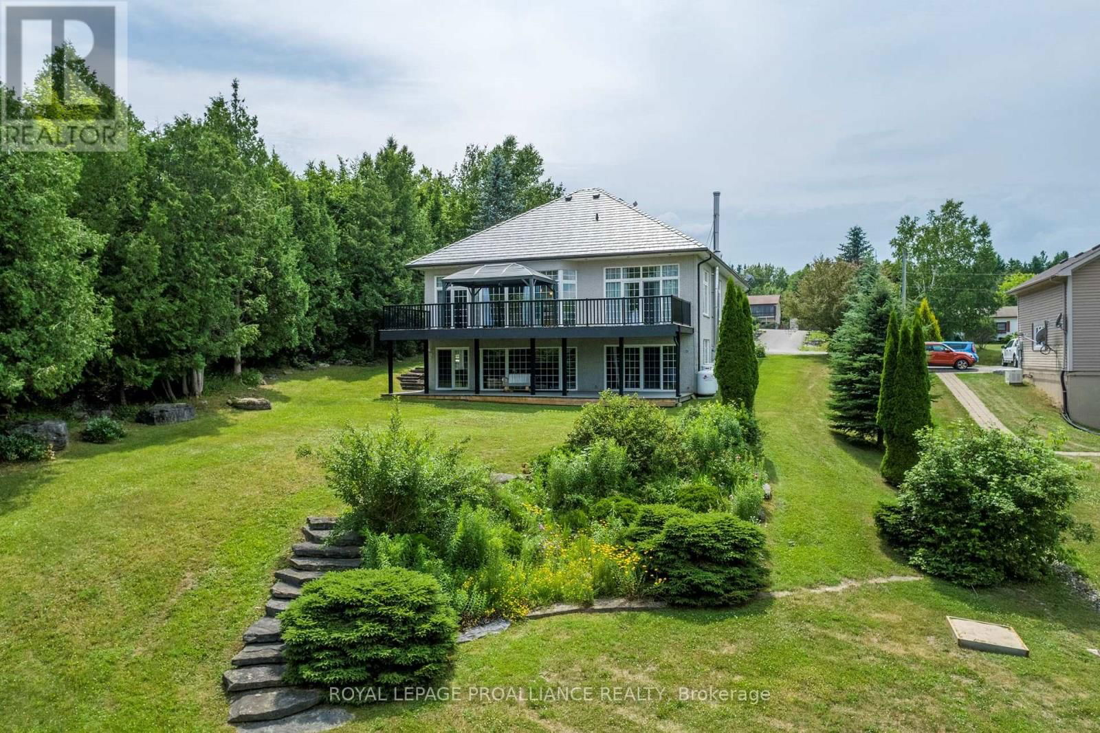 137 SUMCOT DRIVE Image 17