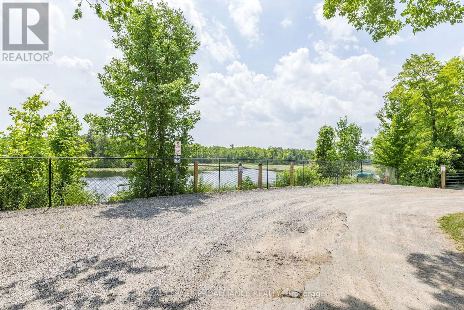 137 SUMCOT DRIVE Image 24