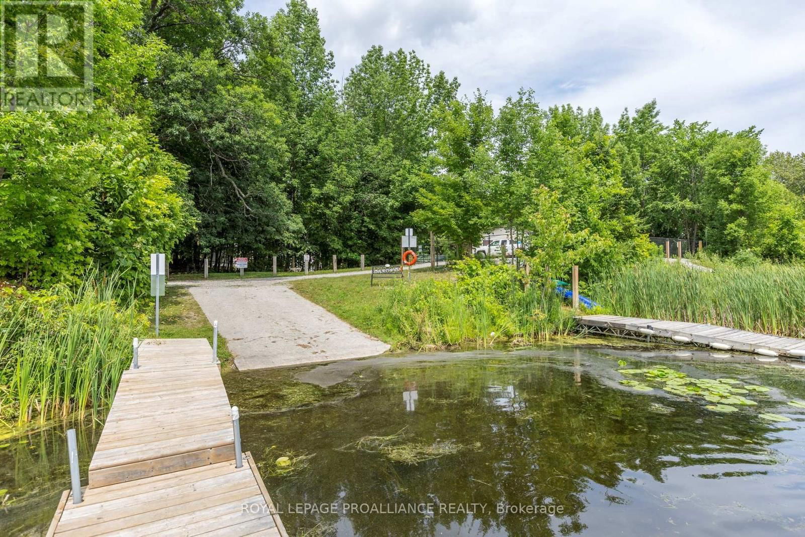137 SUMCOT DRIVE Image 26