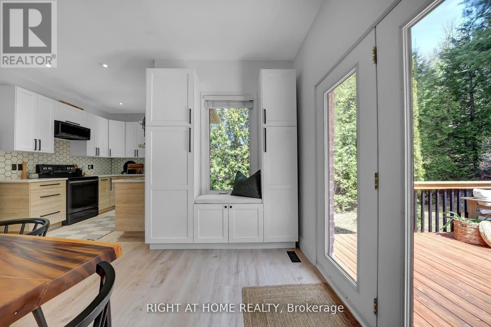 47 MEADOWLAND DRIVE Image 16