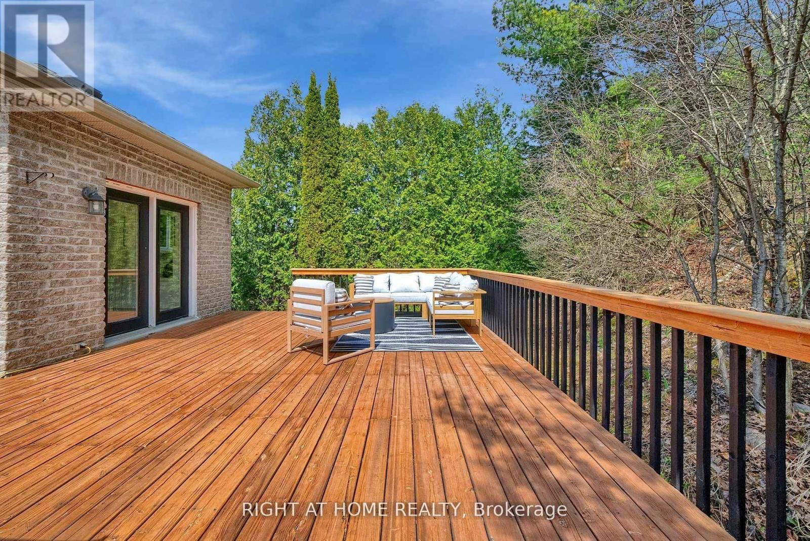 47 MEADOWLAND DRIVE Image 37
