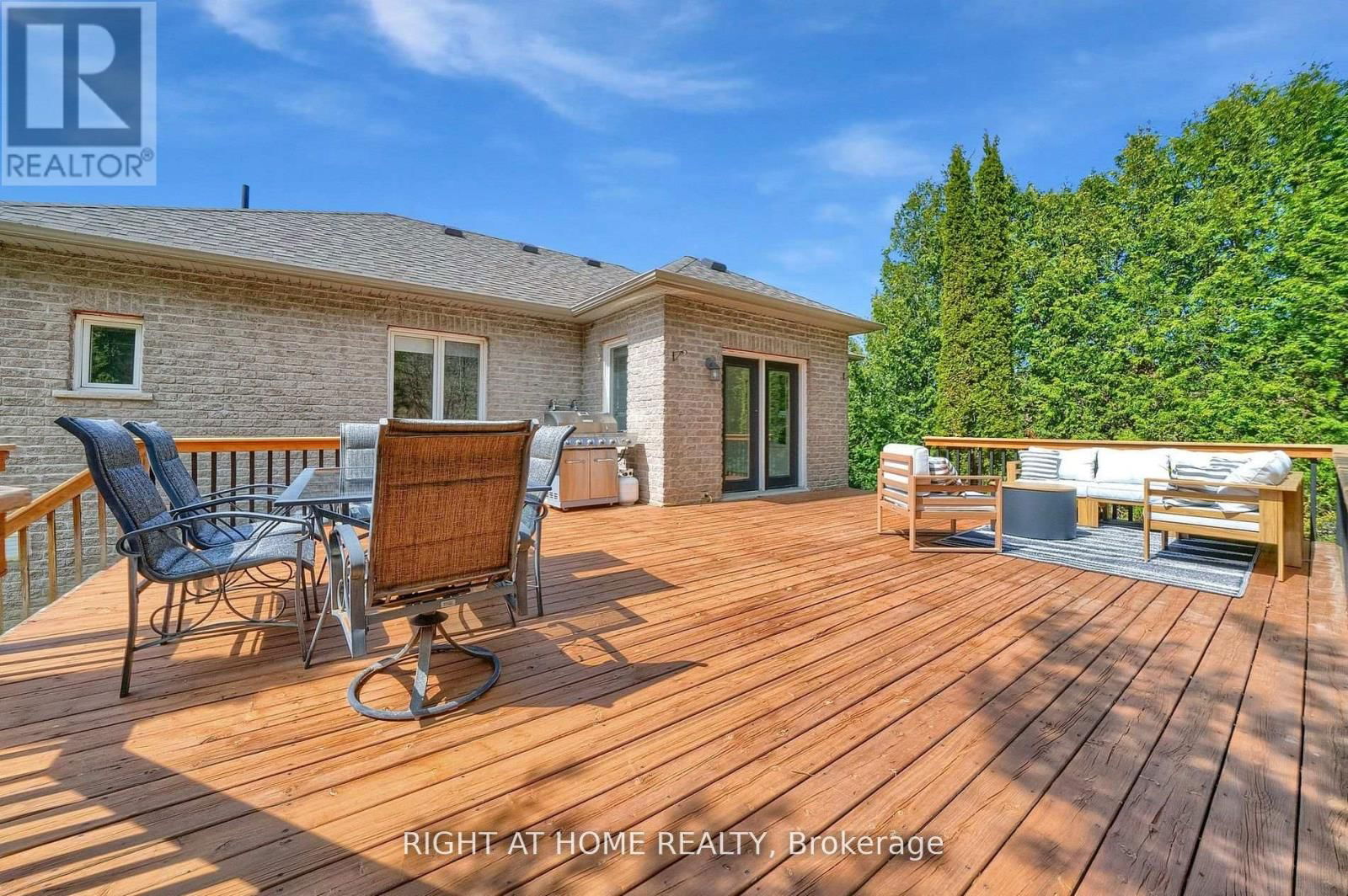 47 MEADOWLAND DRIVE Image 38