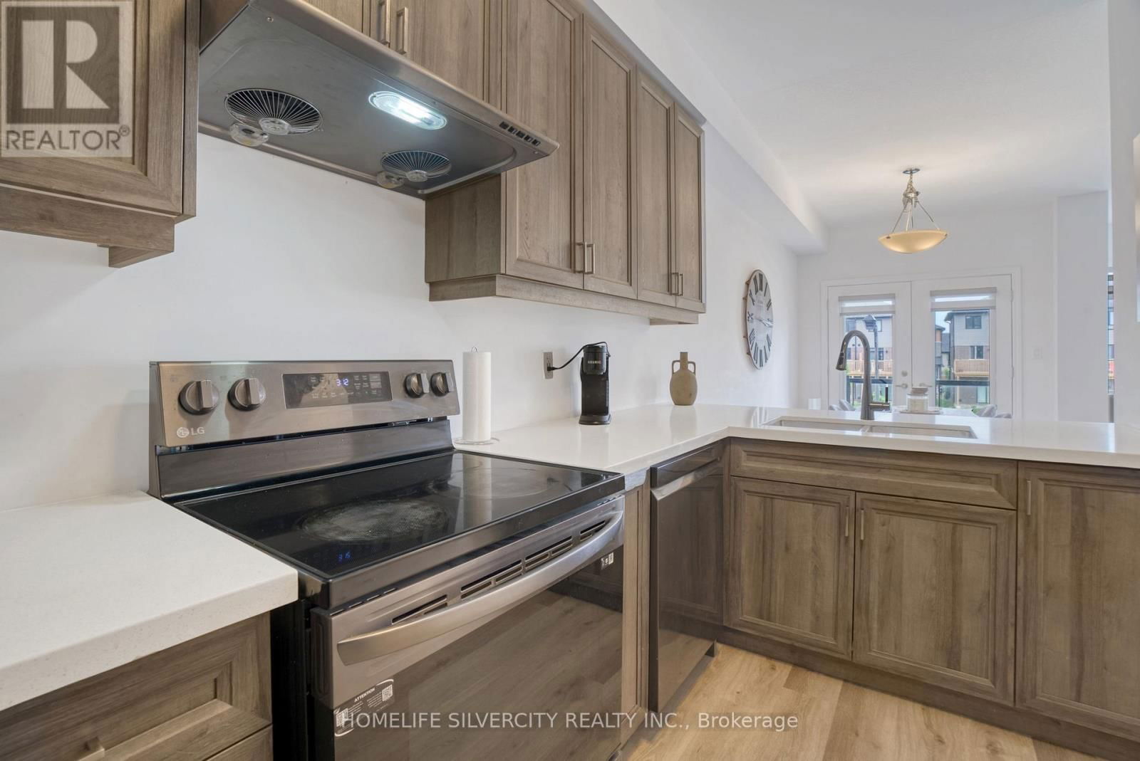 119 - 461 BLACKBURN DRIVE Image 15