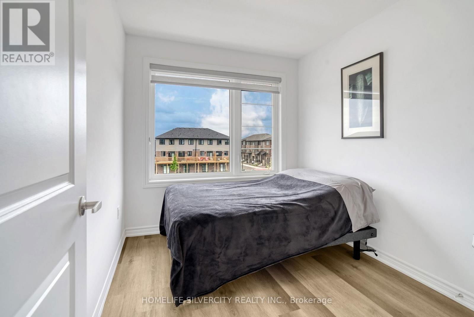 119 - 461 BLACKBURN DRIVE Image 25