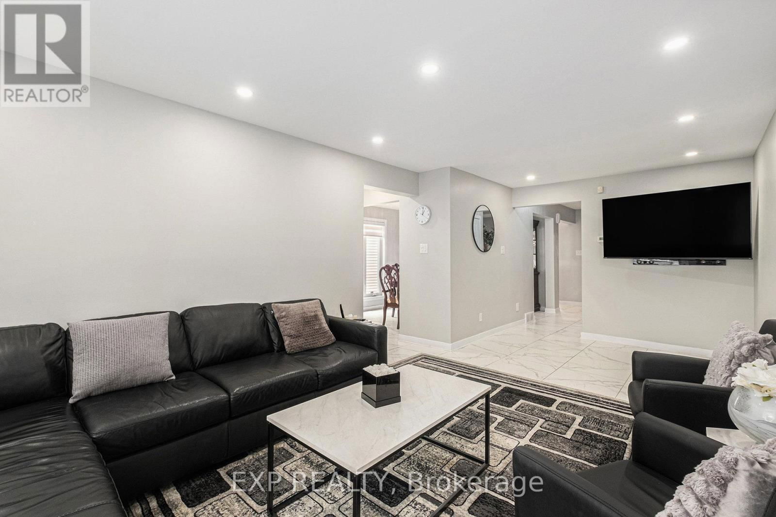 58 RAJ TERRACE Image 11