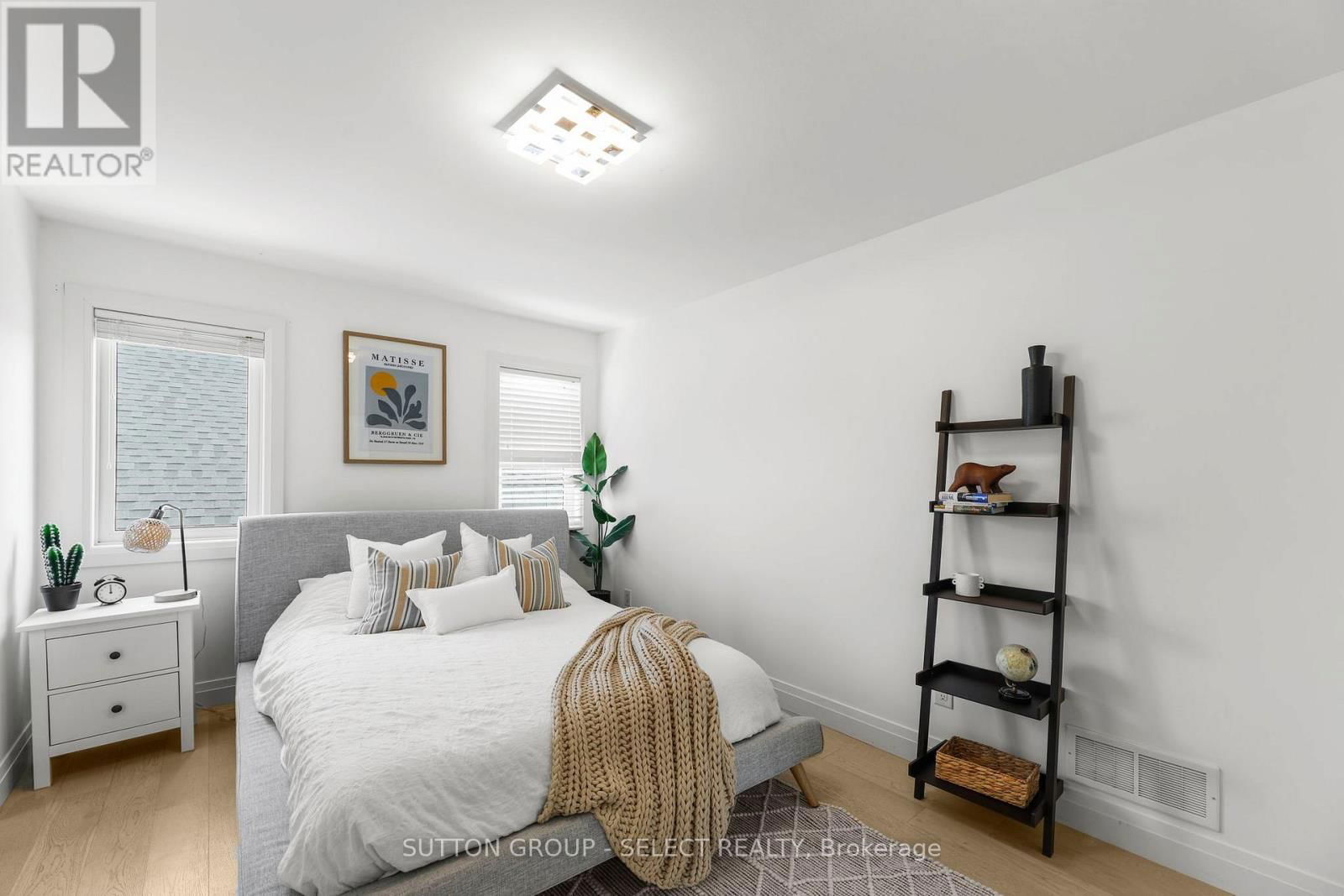 710 HICKORYRIDGE COMMON Image 30