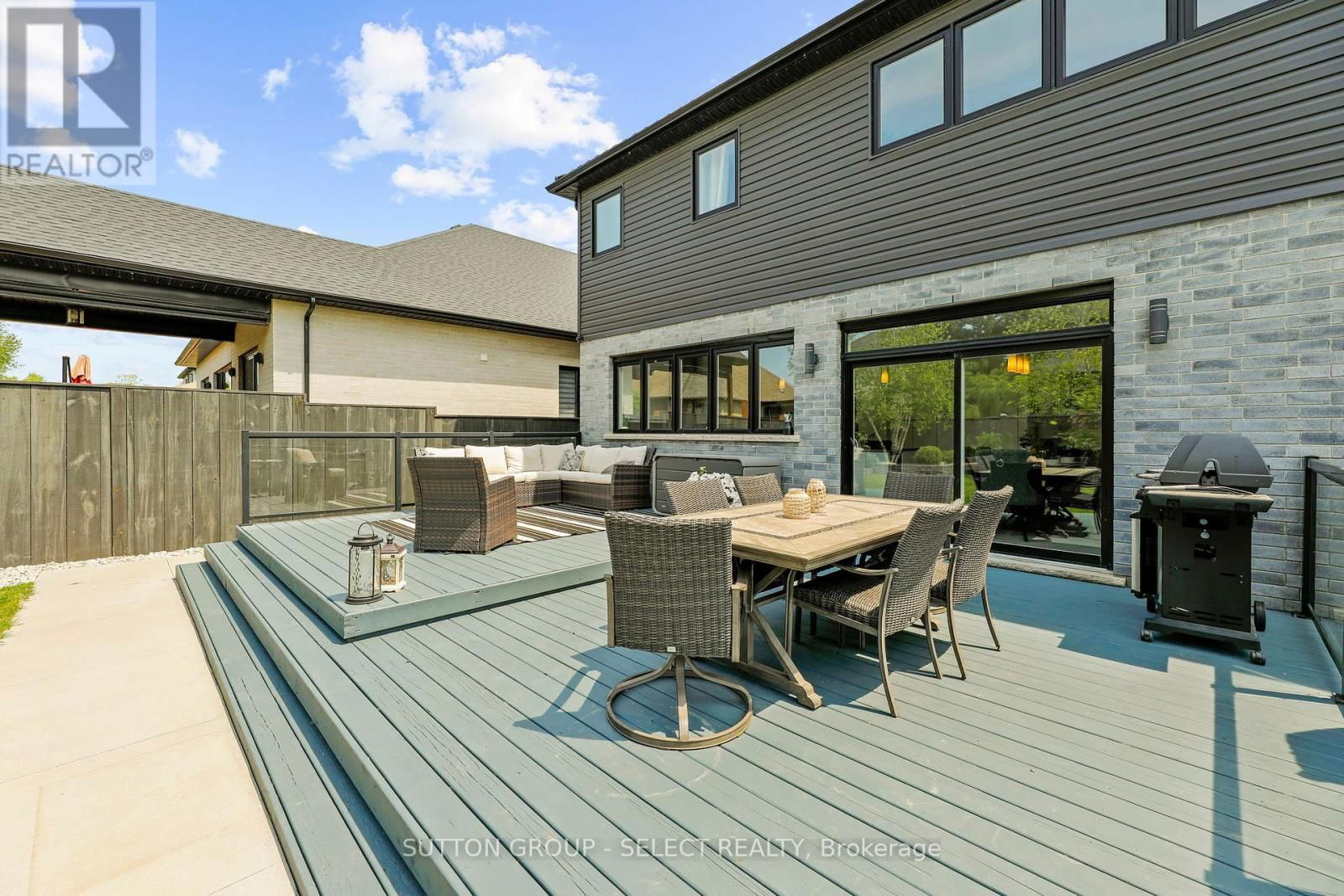 710 HICKORYRIDGE COMMON Image 40