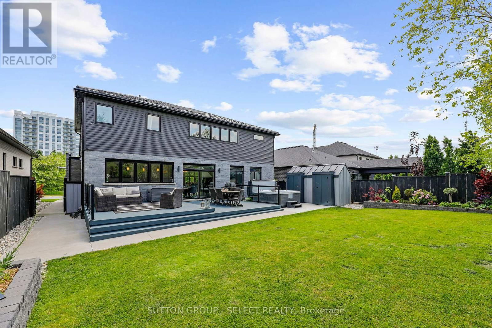 710 HICKORYRIDGE COMMON Image 44