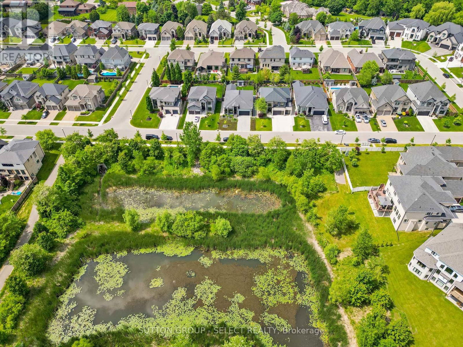 710 HICKORYRIDGE COMMON Image 46