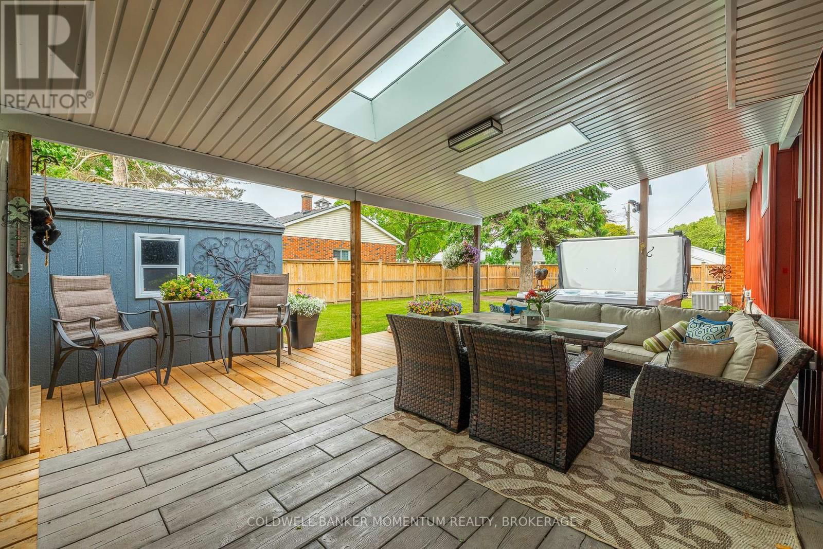7 OVERHOLT STREET Image 10