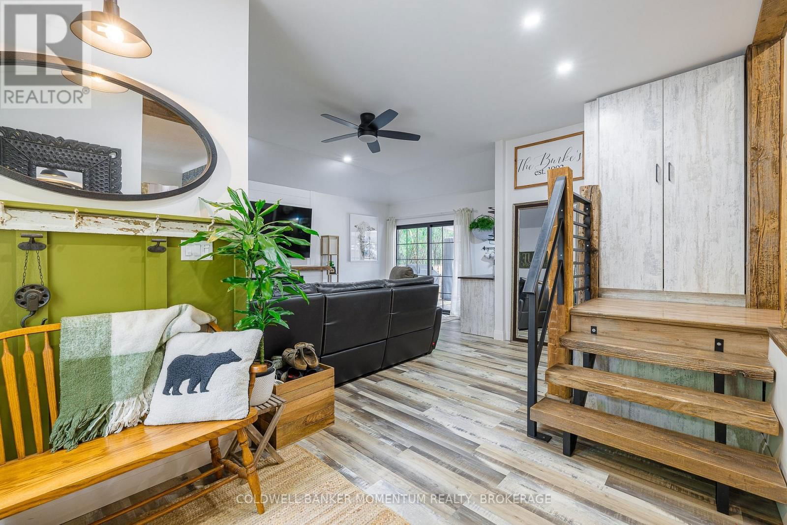 7 OVERHOLT STREET Image 15