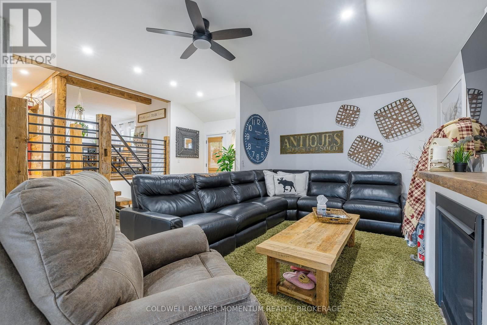 7 OVERHOLT STREET Image 16