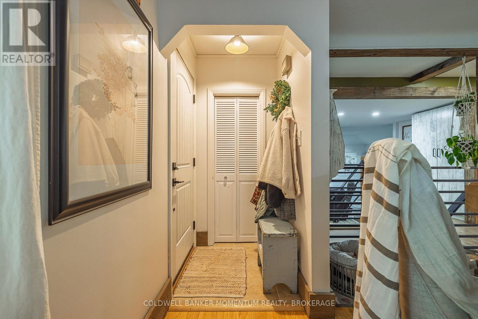 7 OVERHOLT STREET Image 18