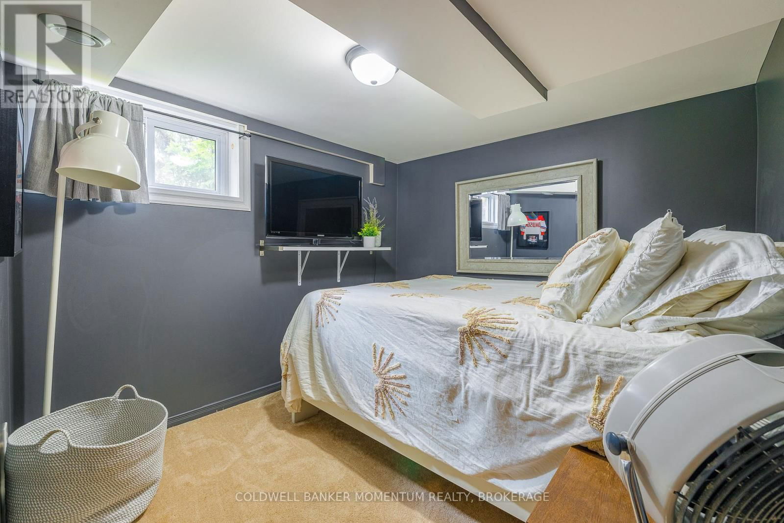 7 OVERHOLT STREET Image 34