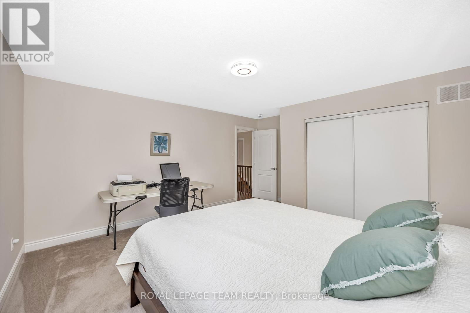 3243 HARVESTER CRESCENT Image 28
