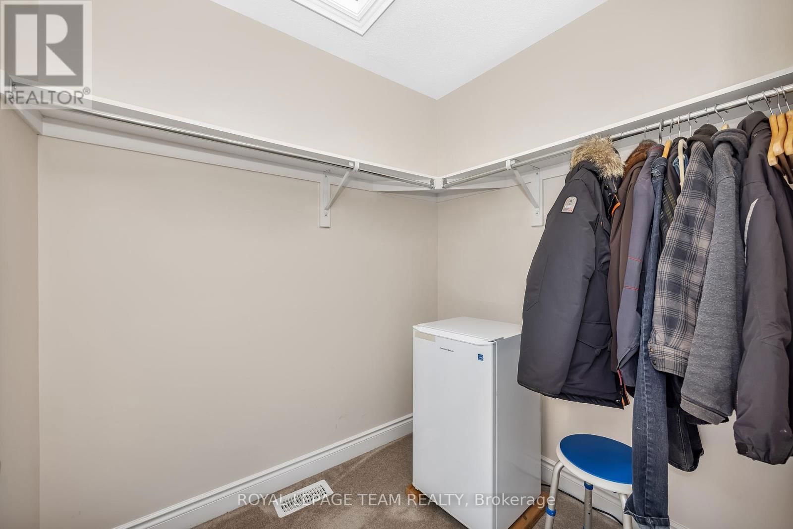 3243 HARVESTER CRESCENT Image 33