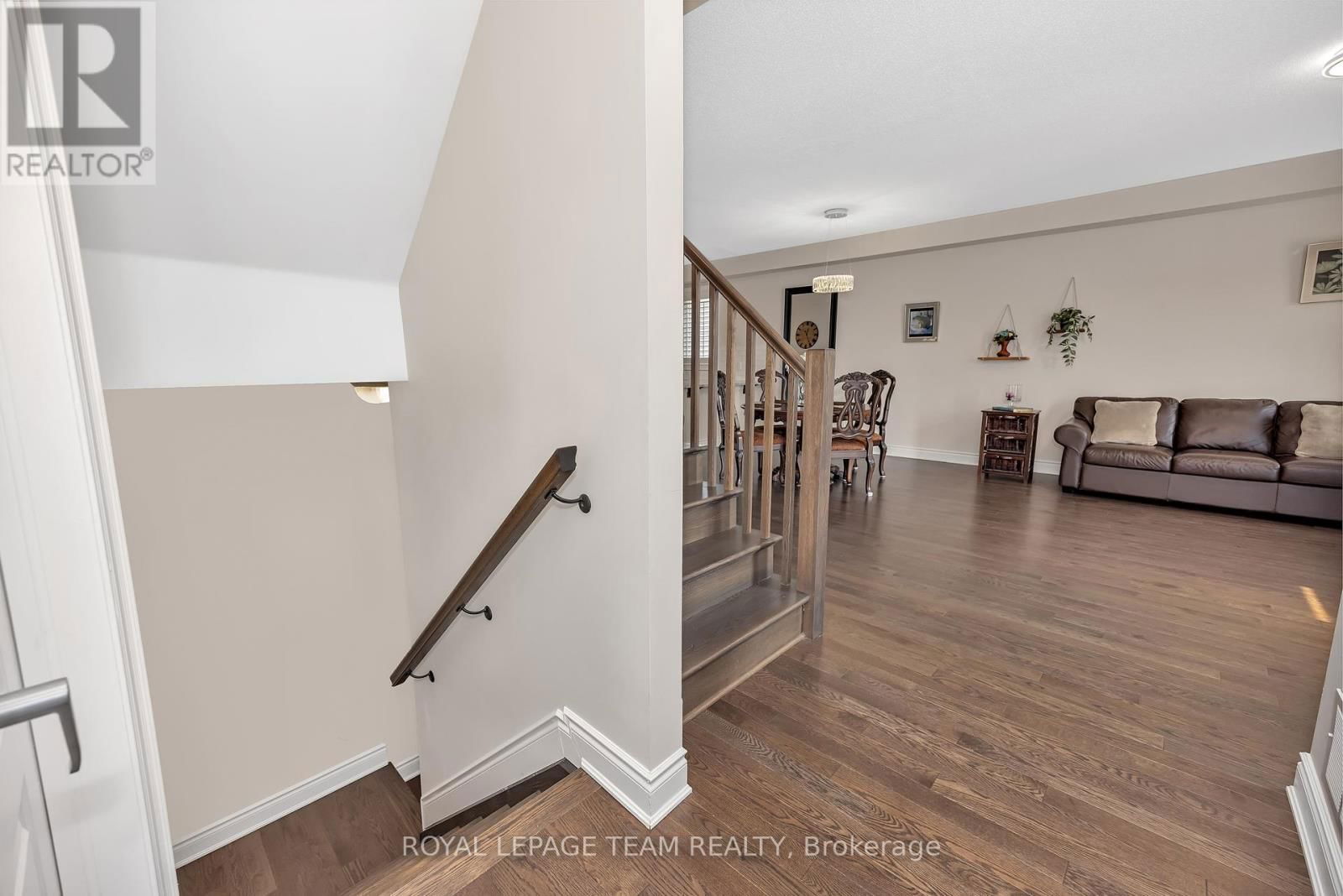 3243 HARVESTER CRESCENT Image 35