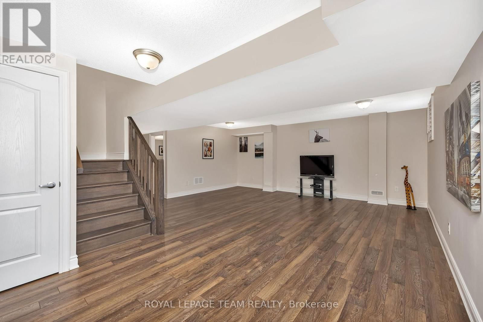 3243 HARVESTER CRESCENT Image 37