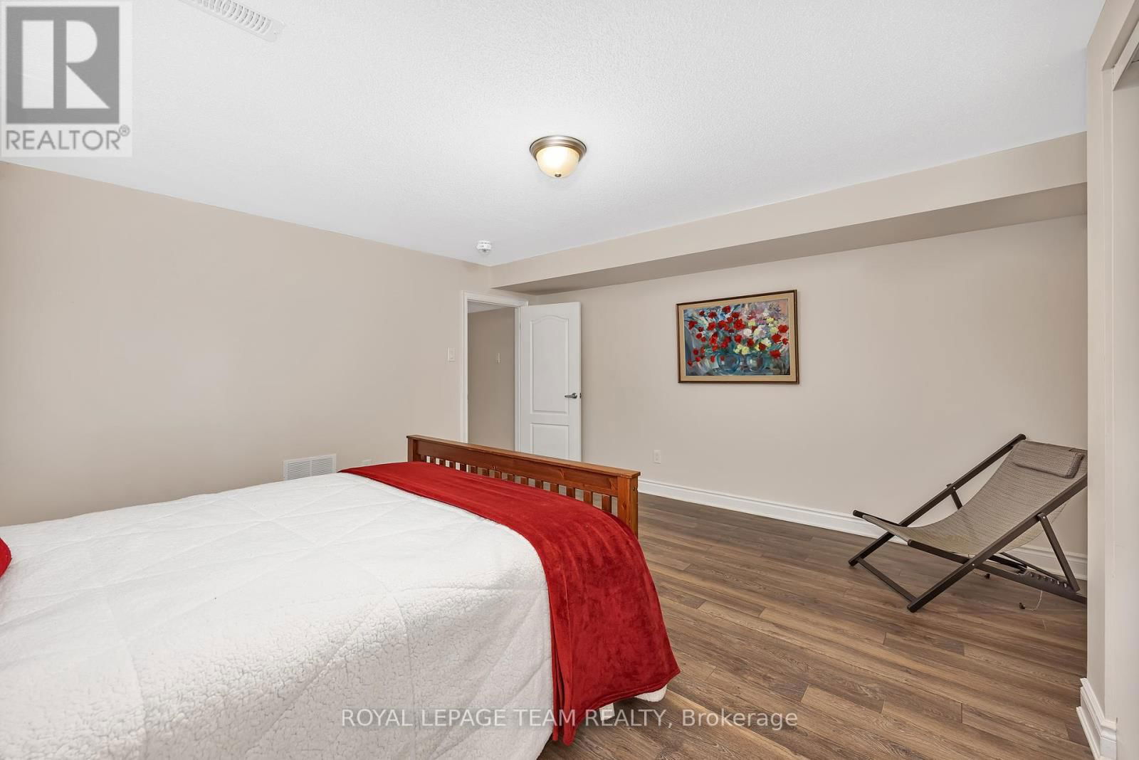 3243 HARVESTER CRESCENT Image 43