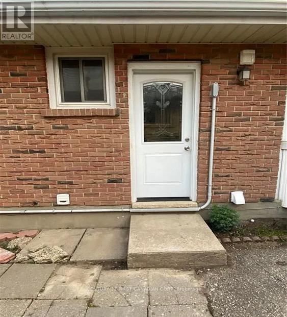 UNIT B - 80 CLIFTON CRESCENT Image 5