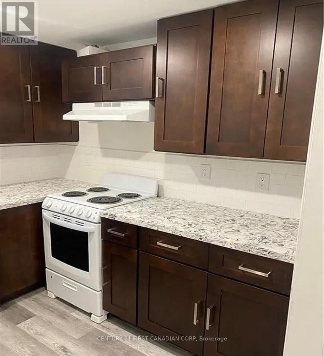 UNIT B - 80 CLIFTON CRESCENT Image 7