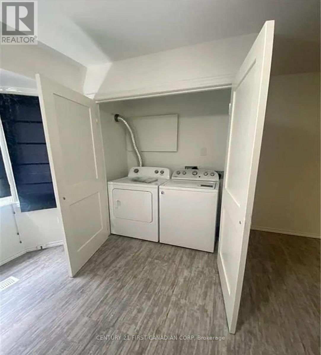 UNIT A - 80 CLIFTON CRESCENT Image 12
