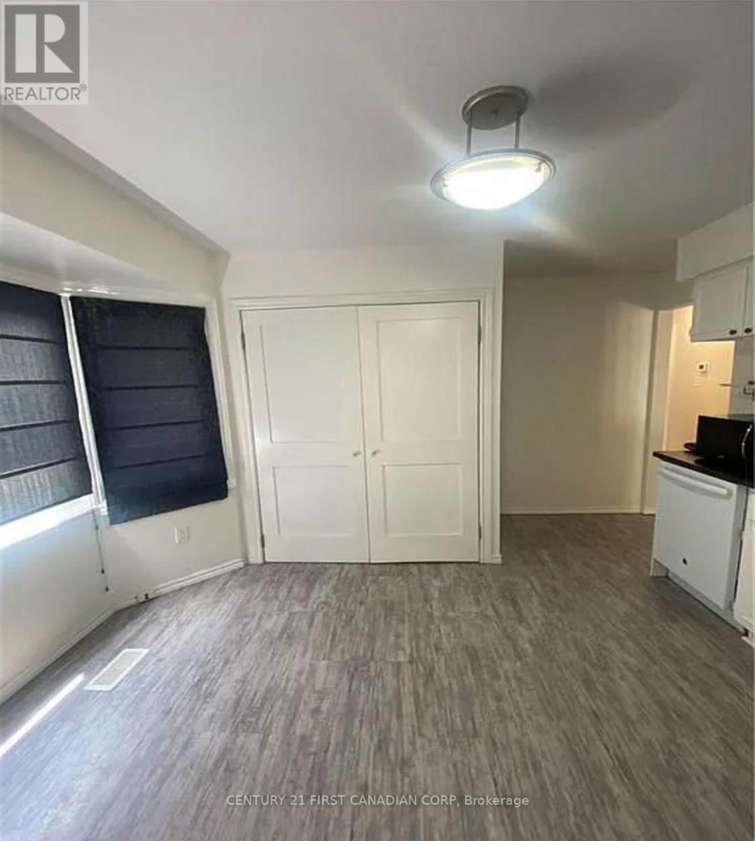 UNIT A - 80 CLIFTON CRESCENT Image 17