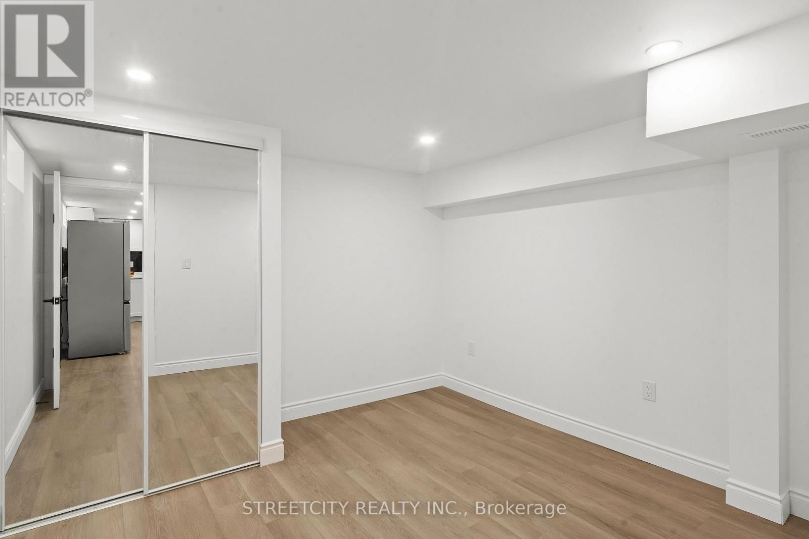 79 GLASS AVENUE Image 29