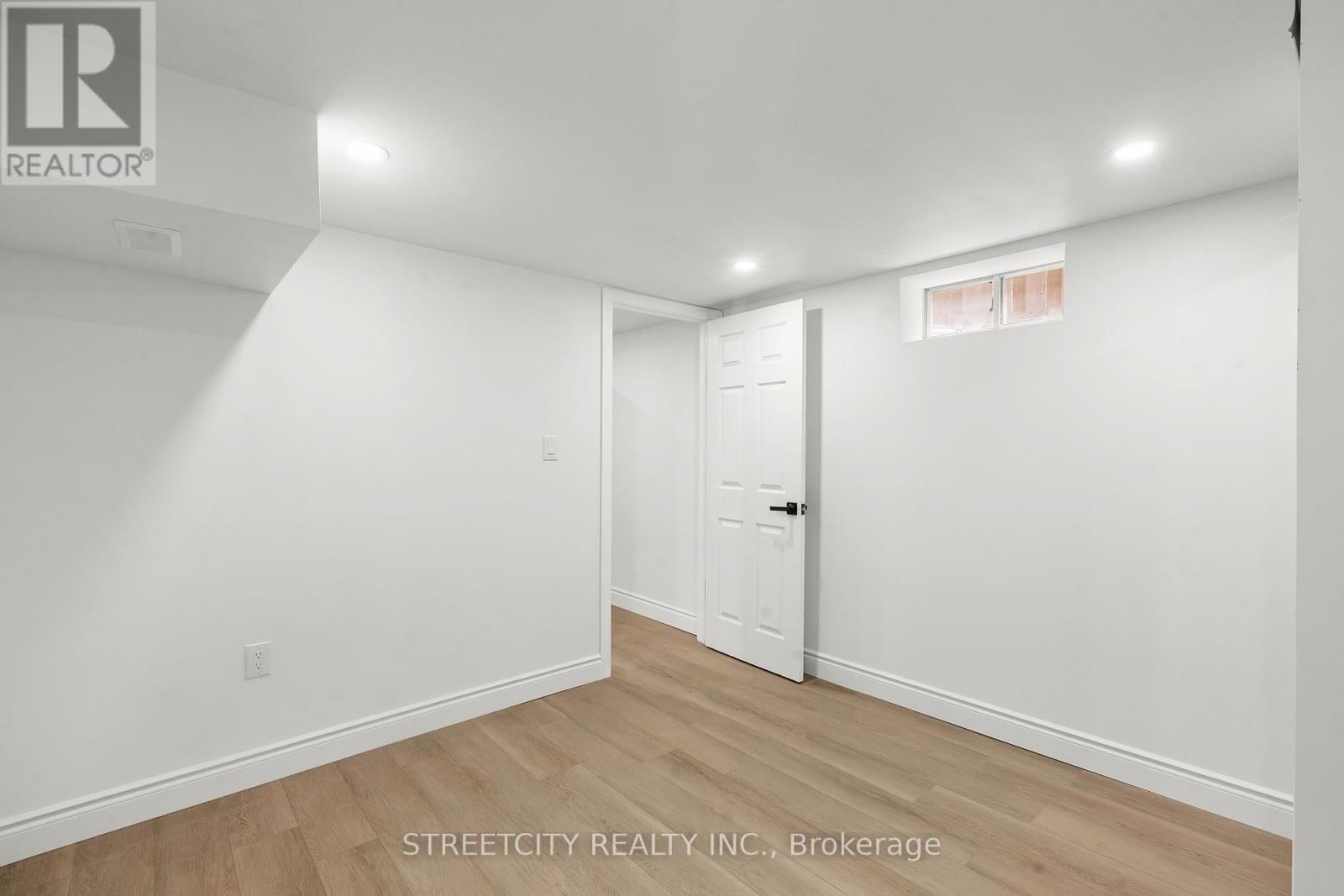 79 GLASS AVENUE Image 30