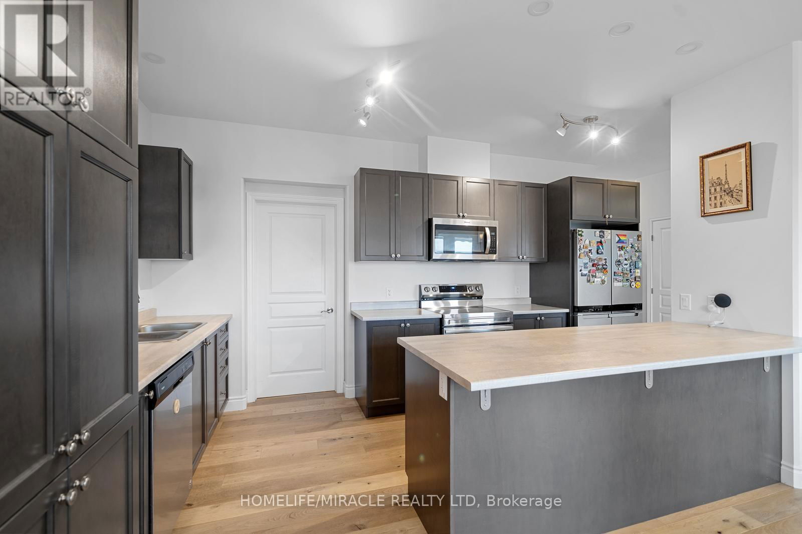 260 HOLDEN STREET Image 16