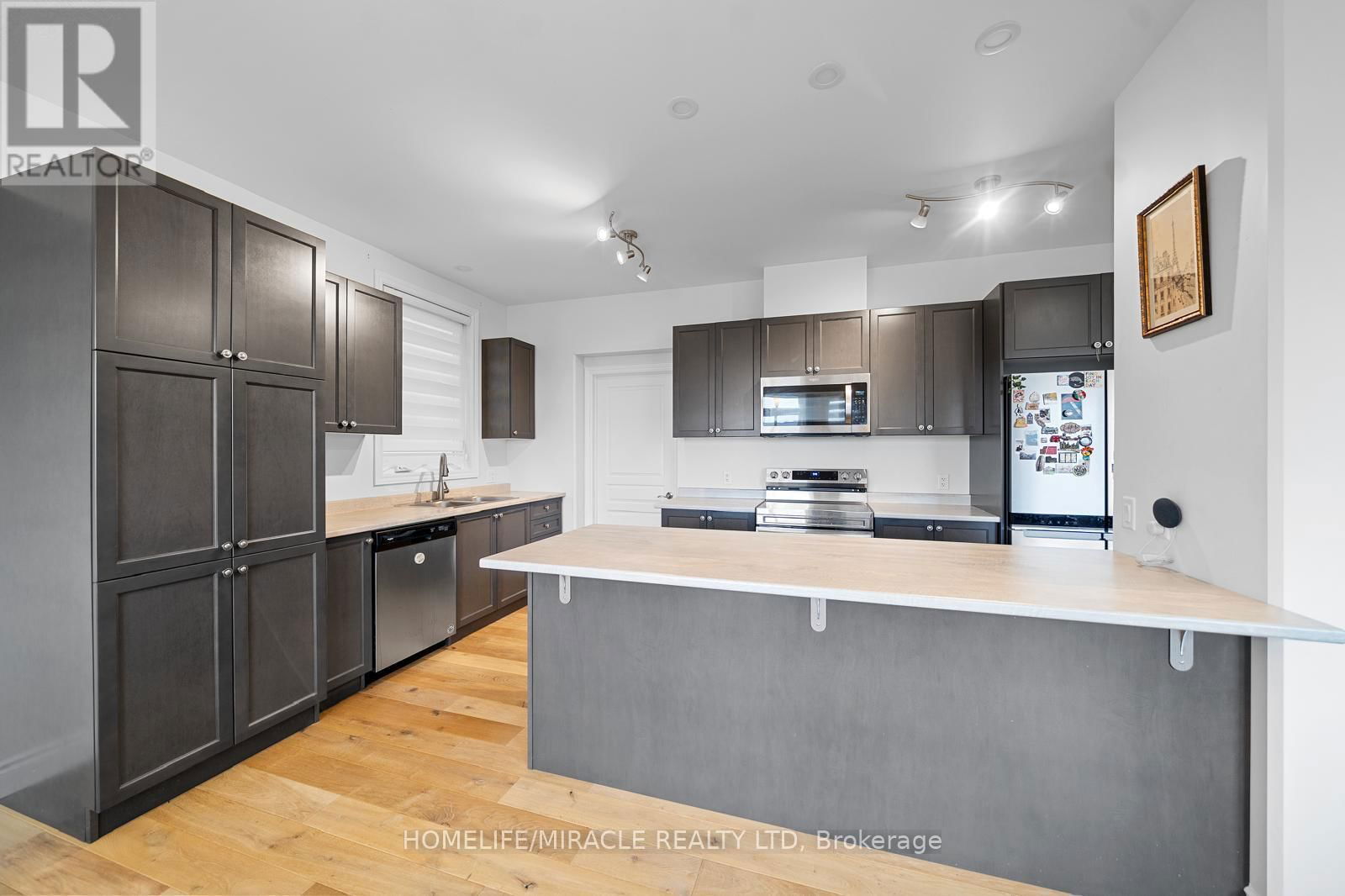 260 HOLDEN STREET Image 21