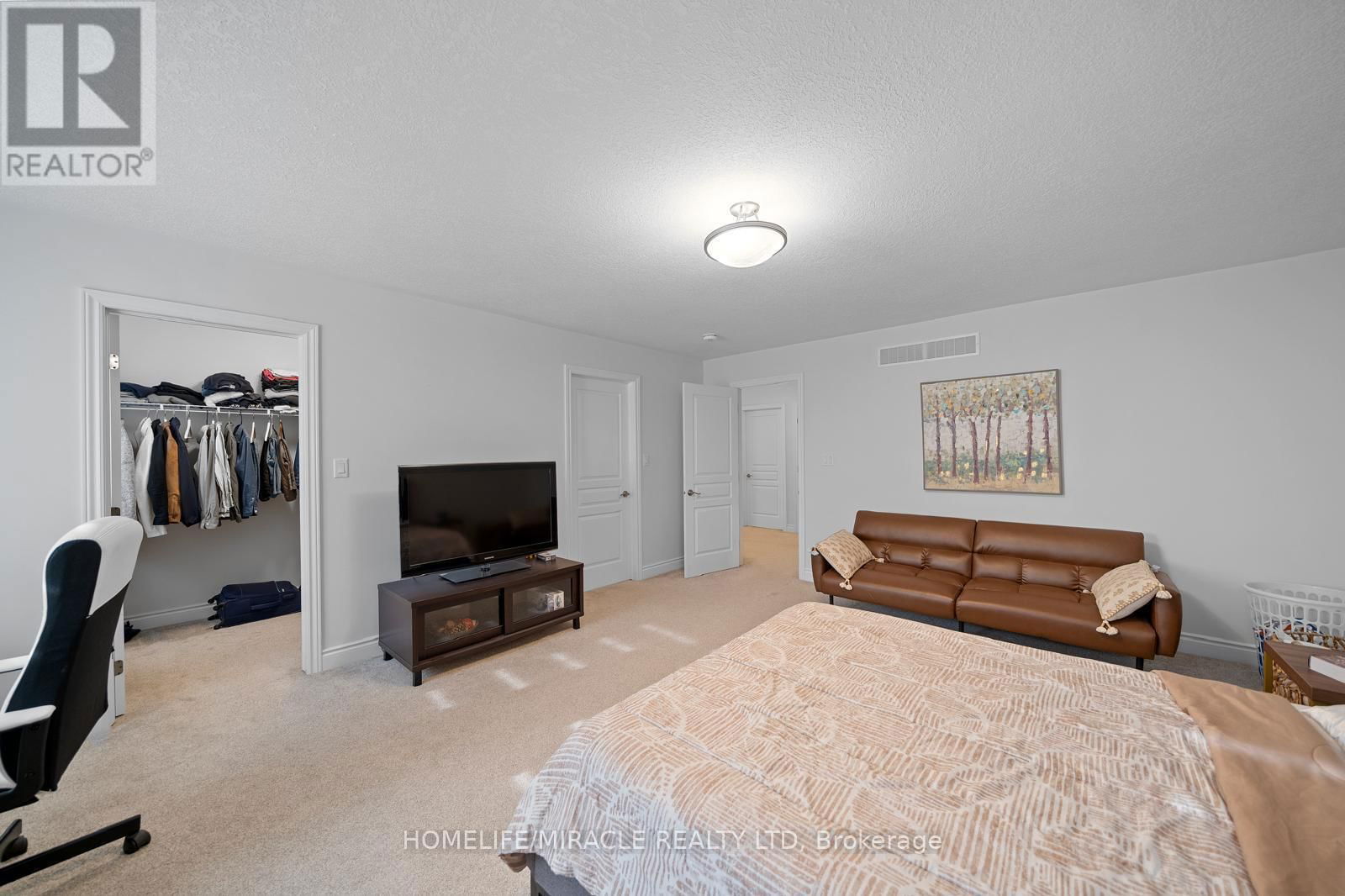 260 HOLDEN STREET Image 31