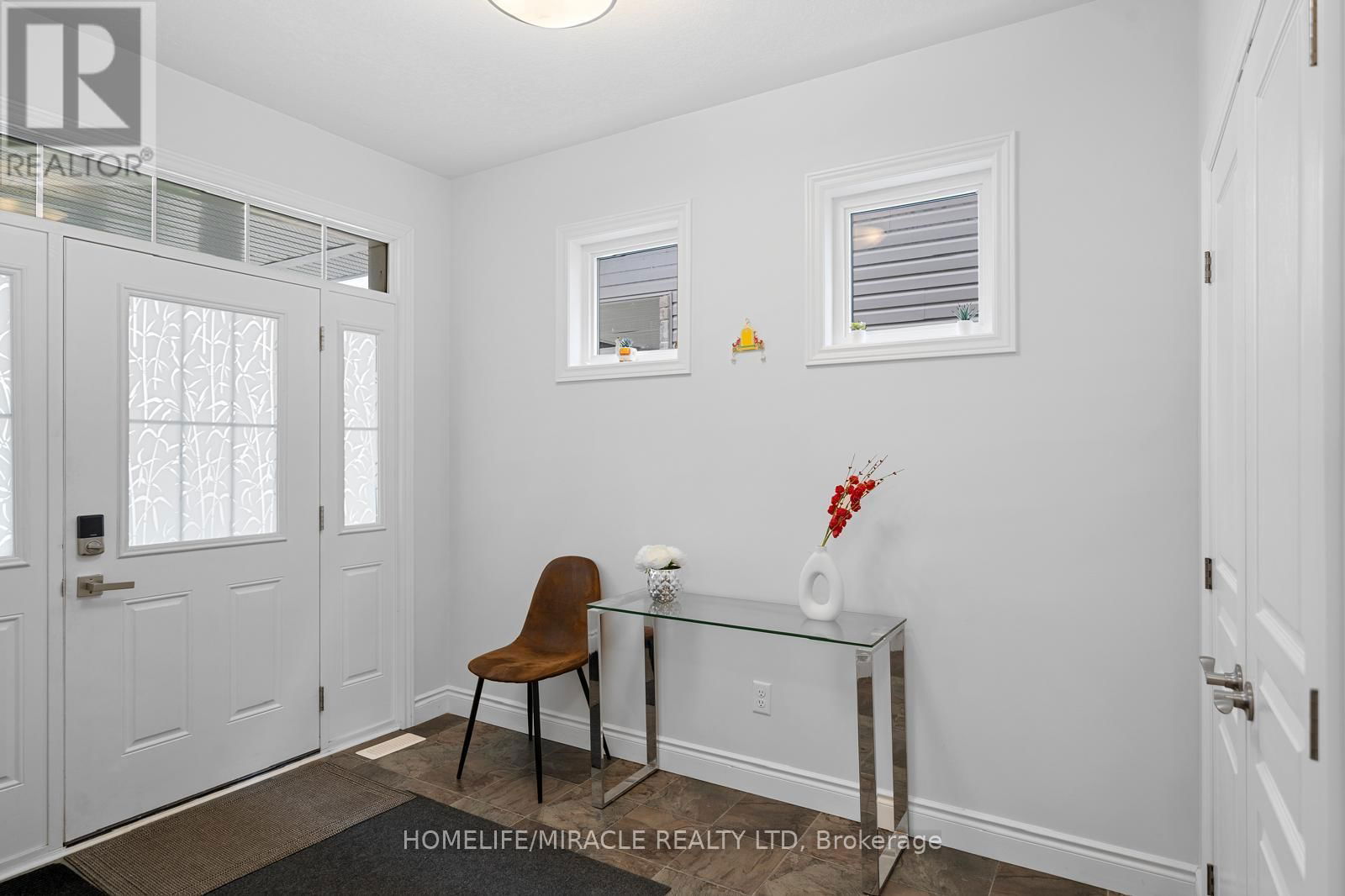 260 HOLDEN STREET Image 7