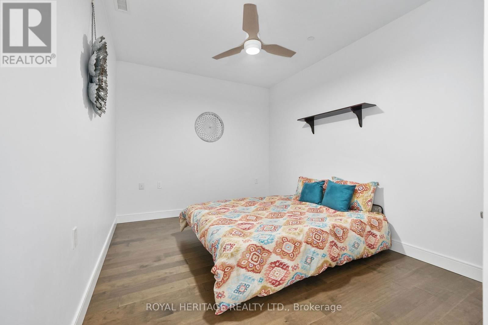 412 - 135 ORR STREET Image 27