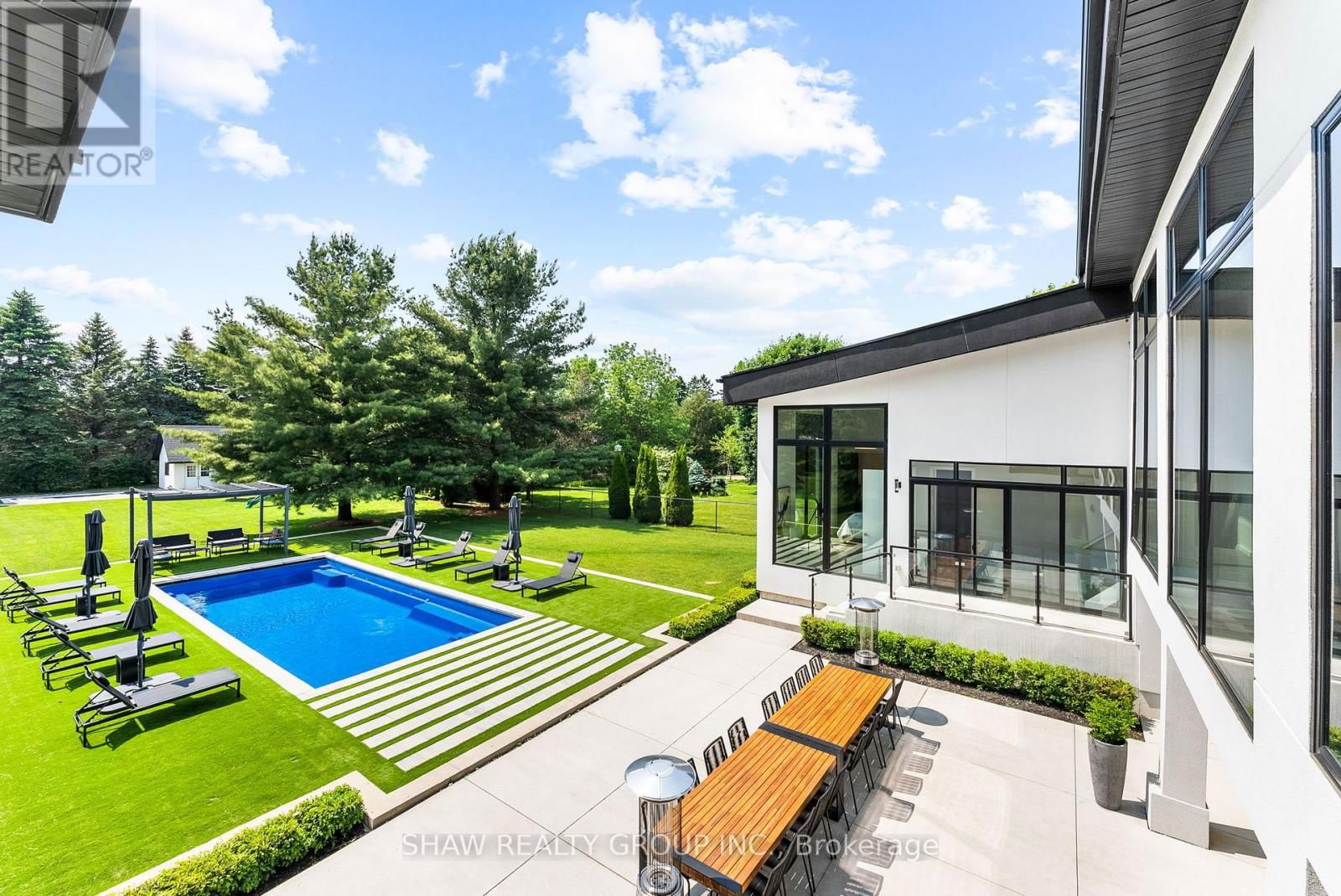 1448 MANNHEIM ROAD Image 18