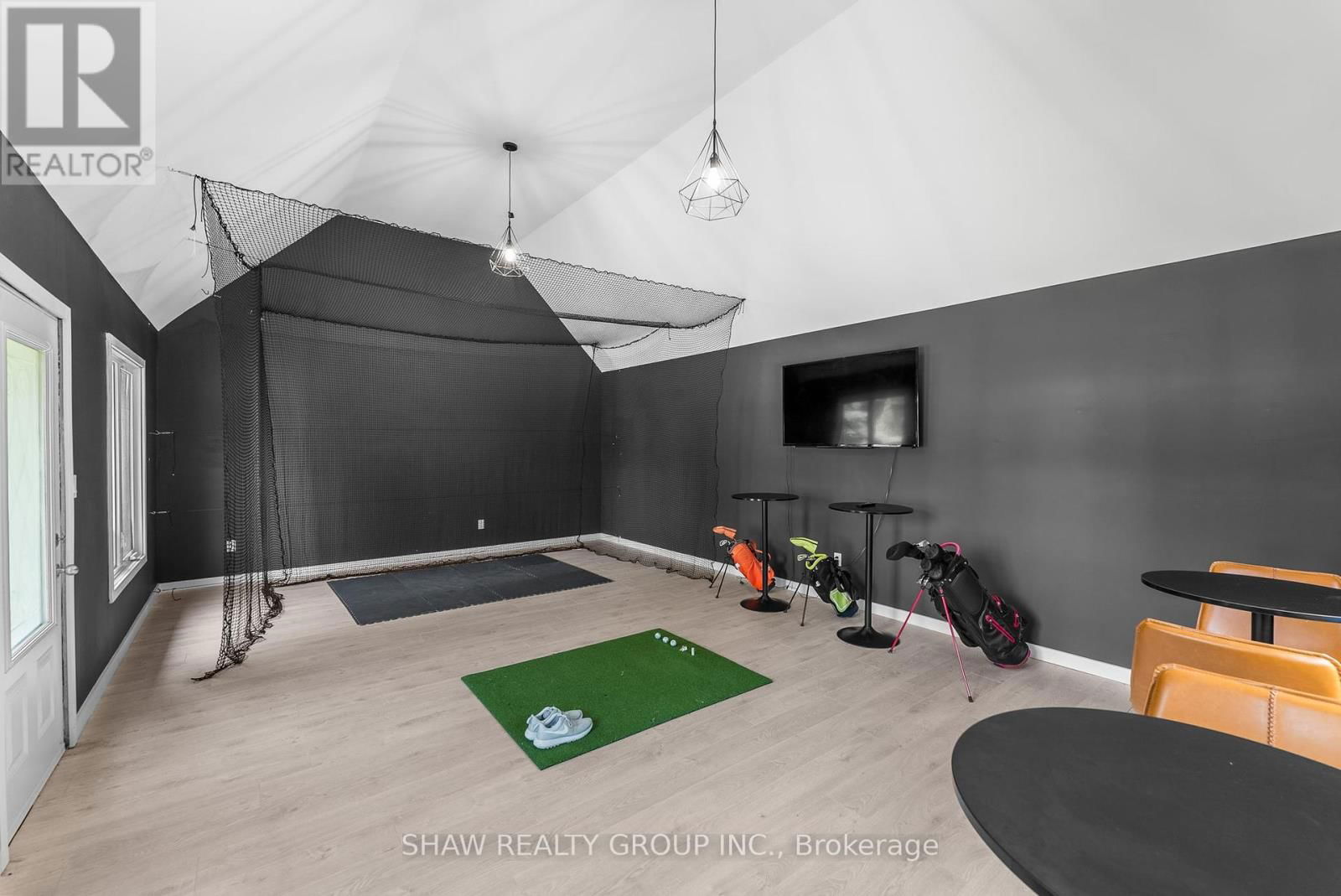 1448 MANNHEIM ROAD Image 39