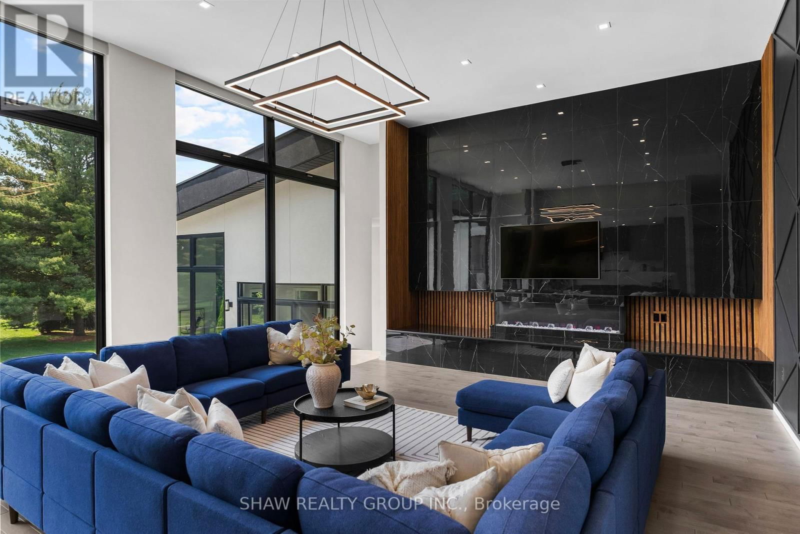 1448 MANNHEIM ROAD Image 7