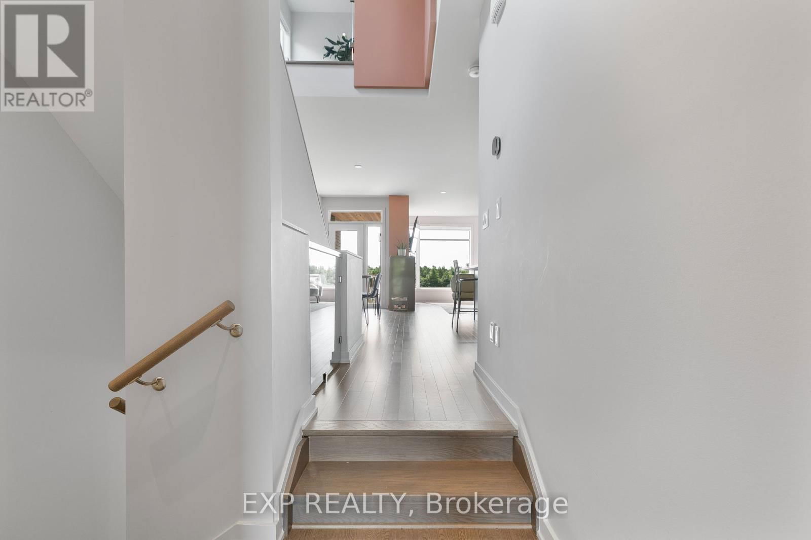 244 SHUTTLEWORTH DRIVE Image 10