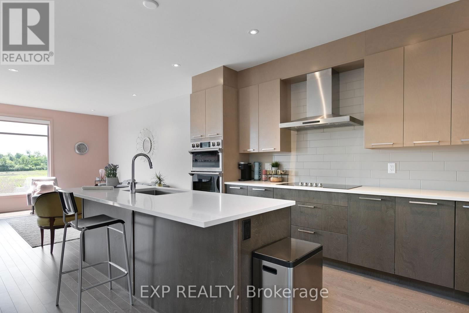 244 SHUTTLEWORTH DRIVE Image 11