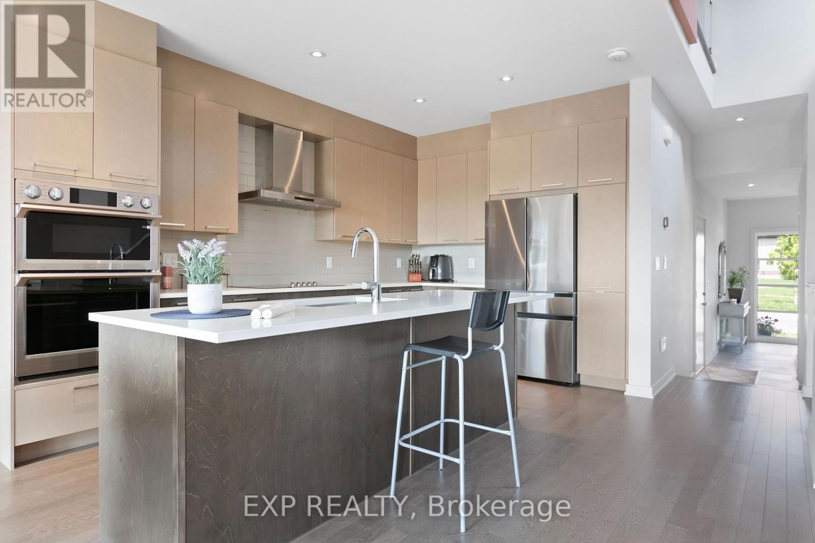 244 SHUTTLEWORTH DRIVE Image 12