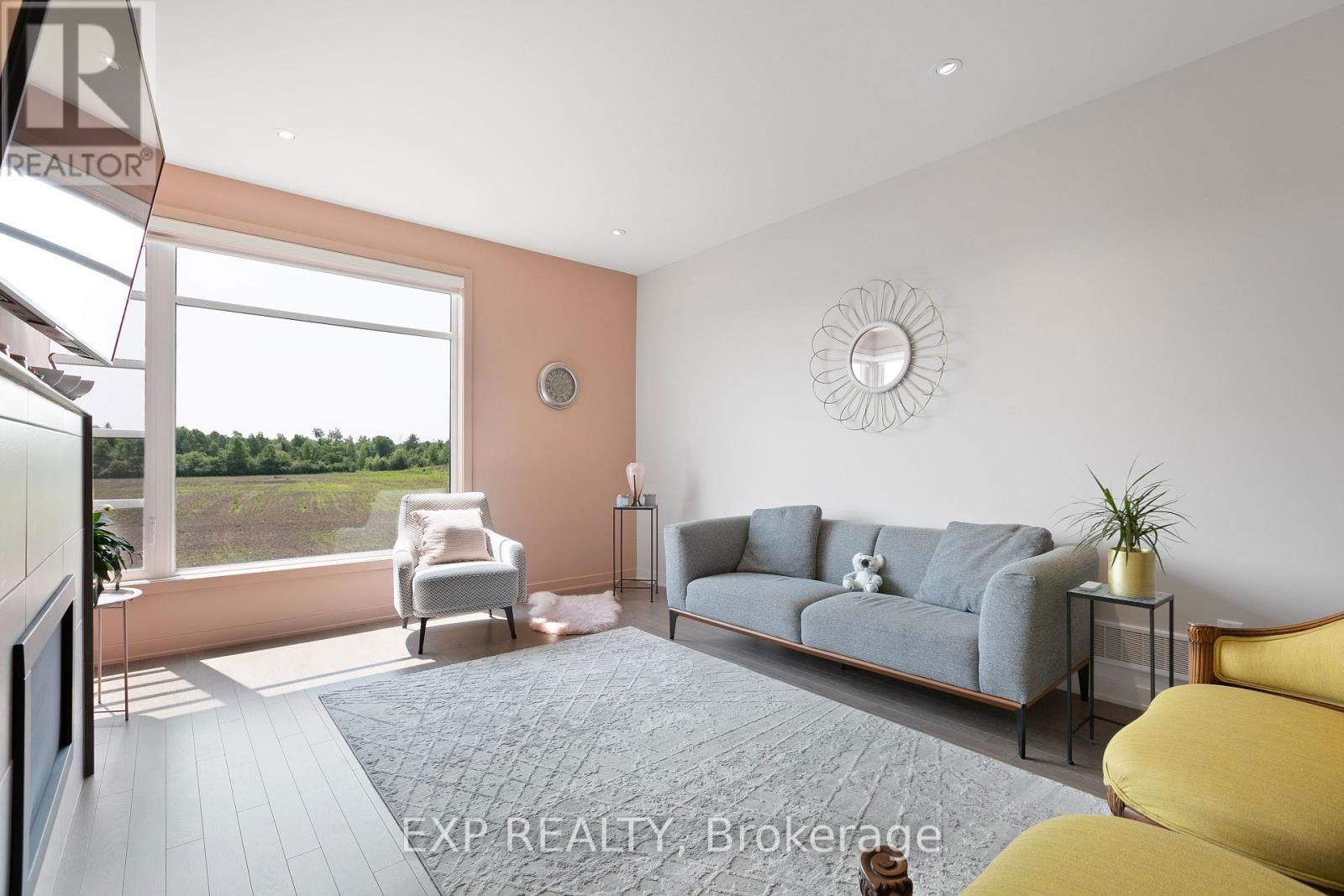 244 SHUTTLEWORTH DRIVE Image 16