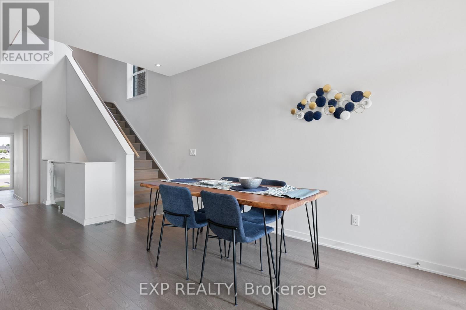 244 SHUTTLEWORTH DRIVE Image 21