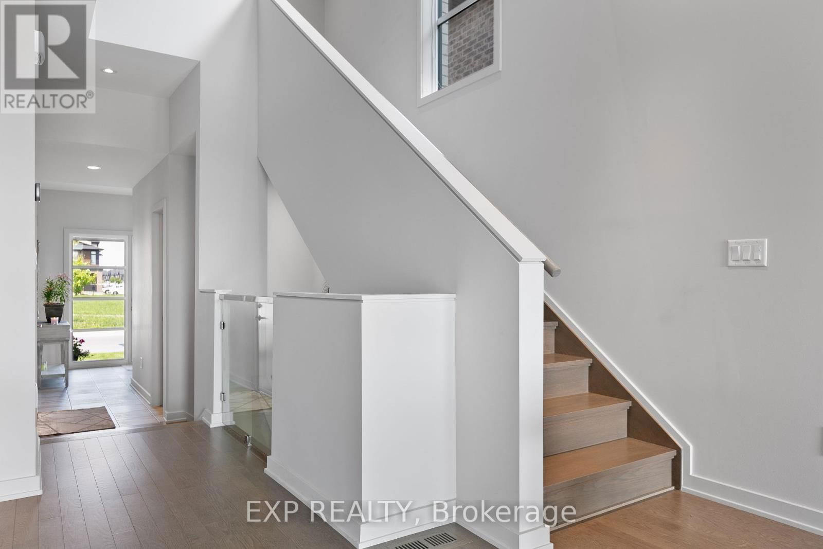 244 SHUTTLEWORTH DRIVE Image 22