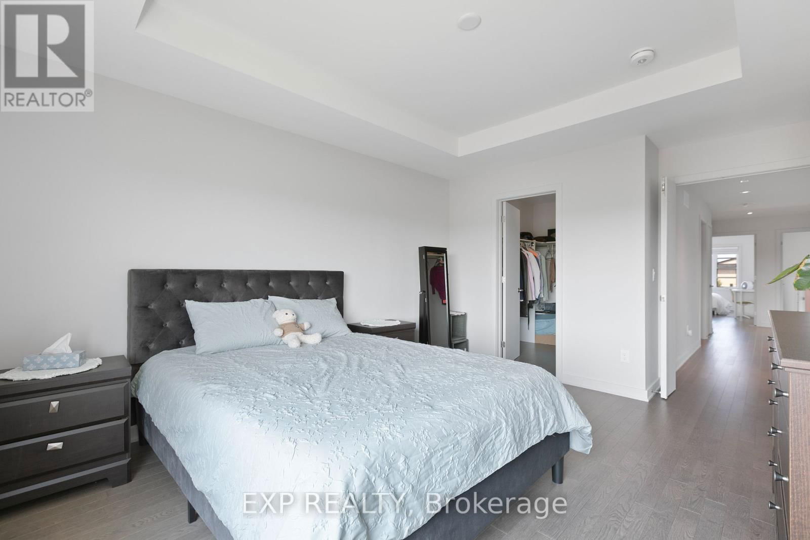 244 SHUTTLEWORTH DRIVE Image 29