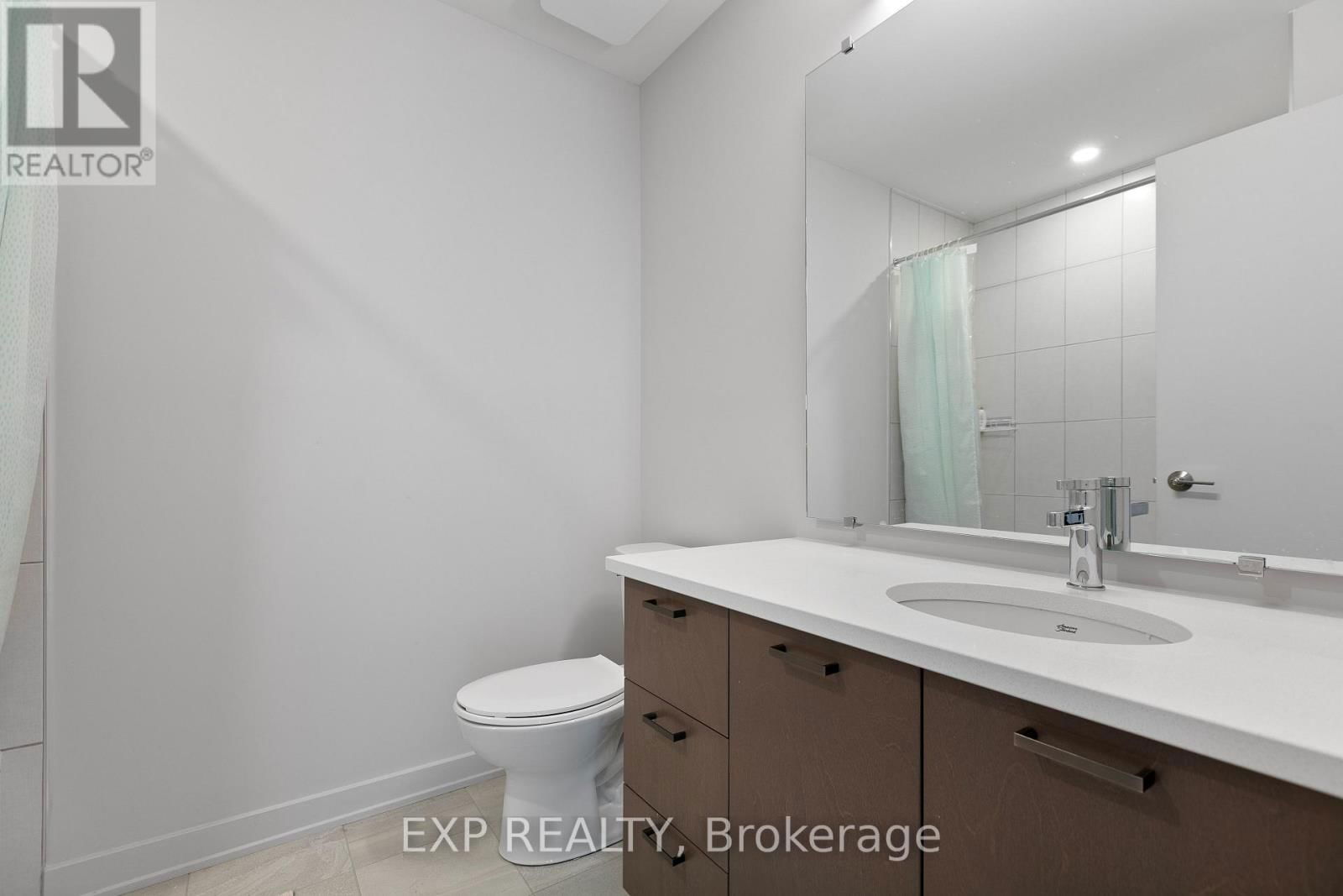 244 SHUTTLEWORTH DRIVE Image 38