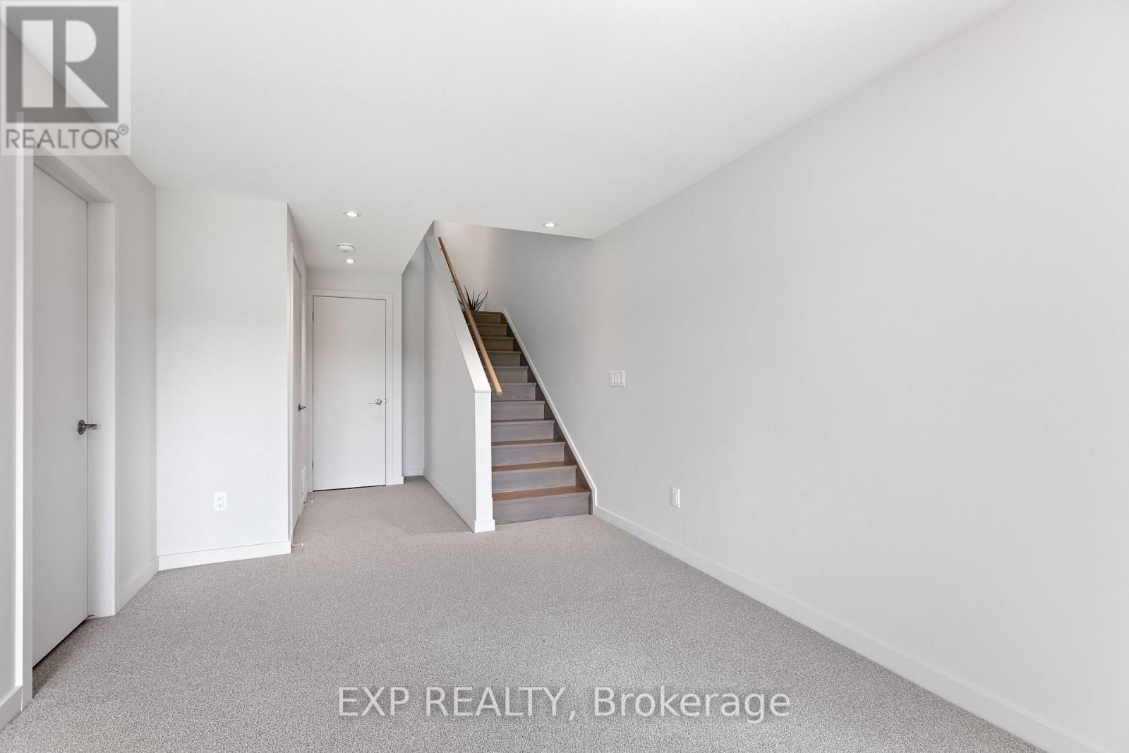 244 SHUTTLEWORTH DRIVE Image 41