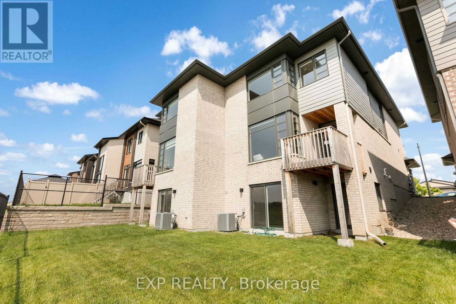 244 SHUTTLEWORTH DRIVE Image 45