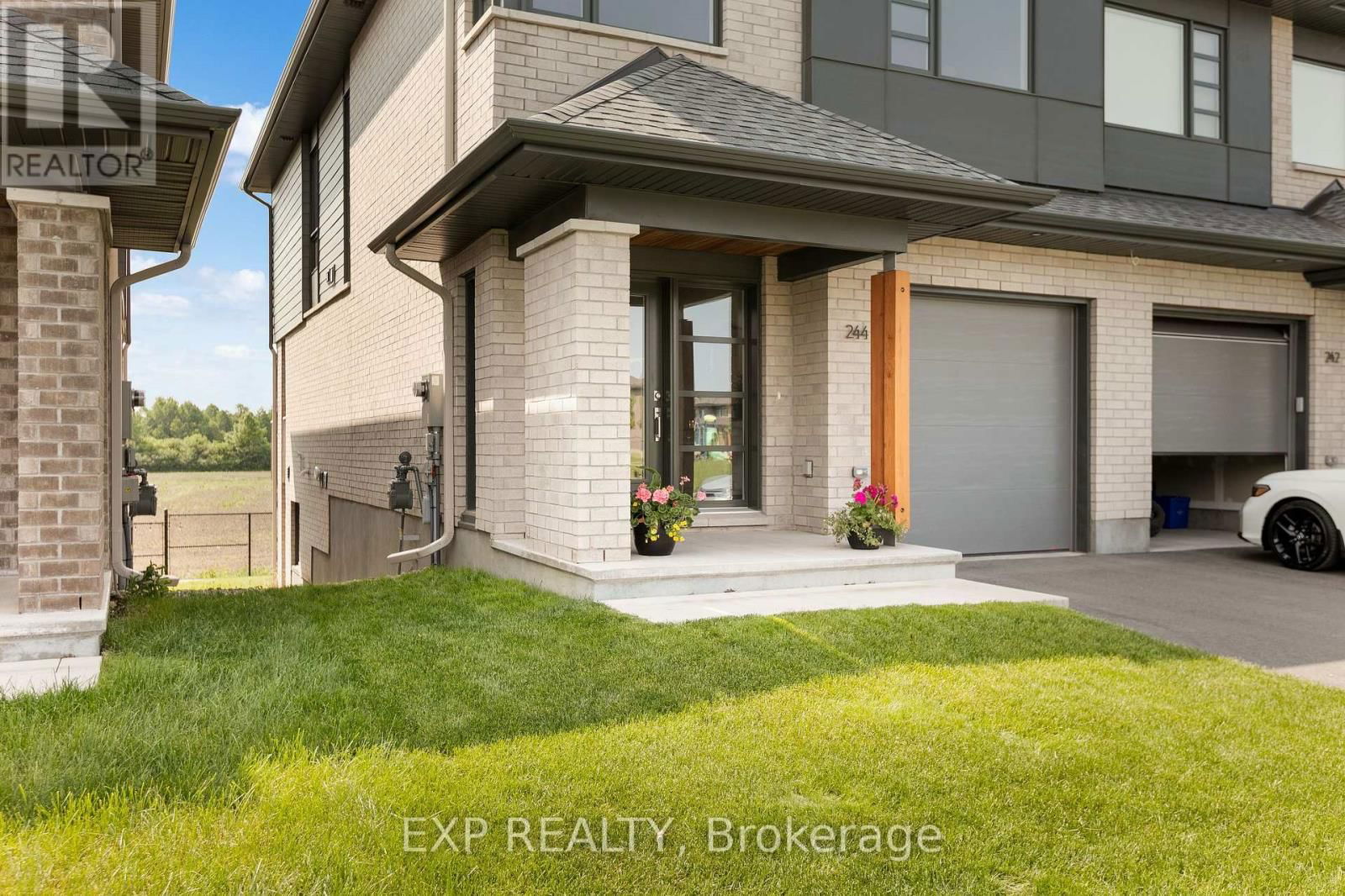 244 SHUTTLEWORTH DRIVE Image 6