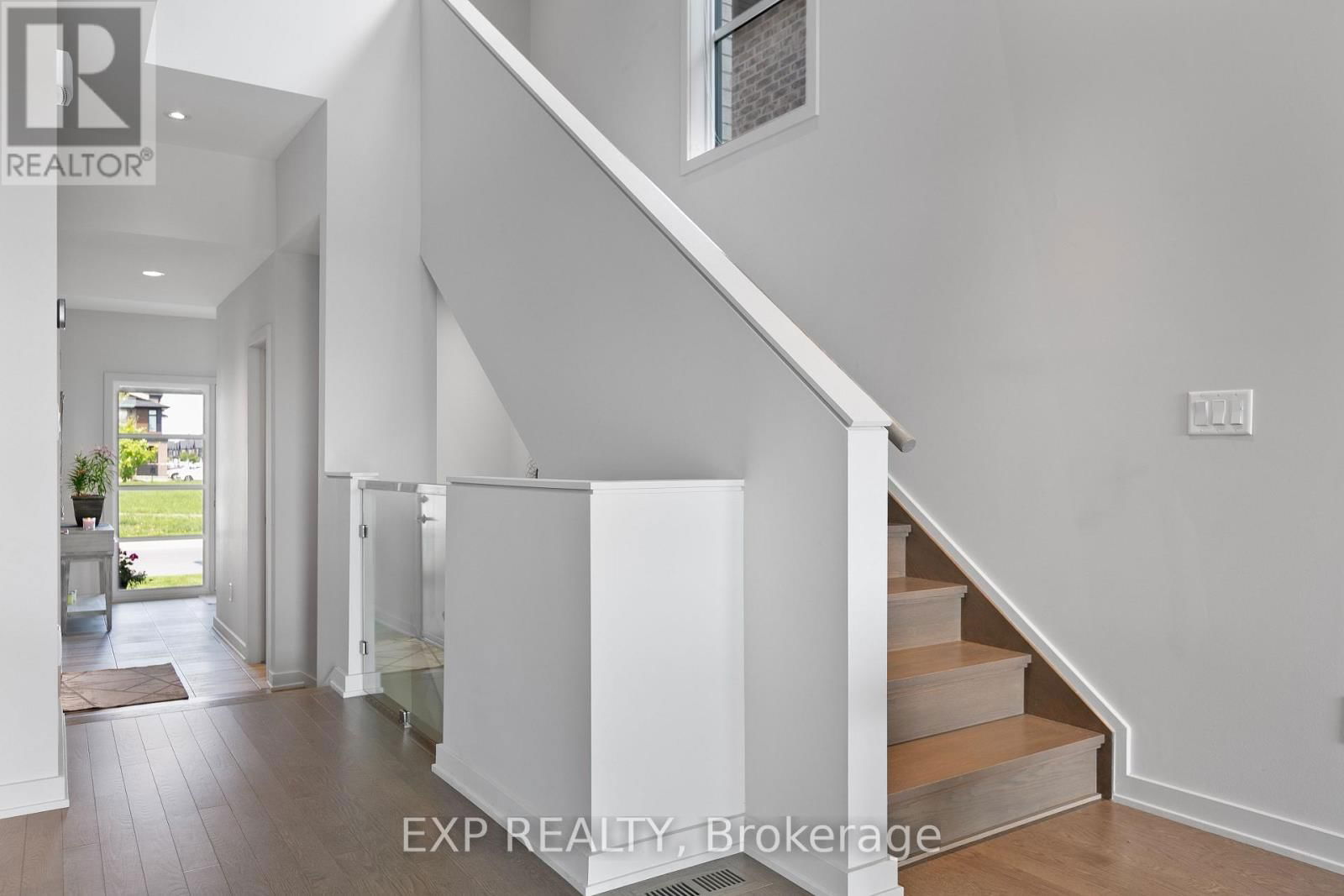244 SHUTTLEWORTH DRIVE Image 22
